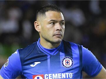 Pablo Aguilar sale de Cruz Azul, “Me voy satisfecho por aportar a la grandeza del club”