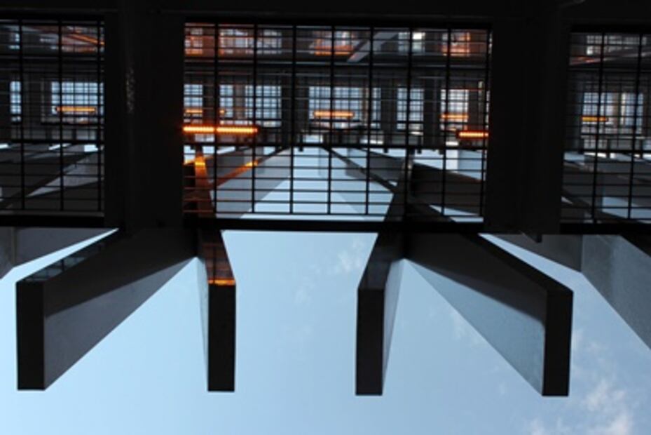 Enrique Norten interviene la Universidad Panamericana