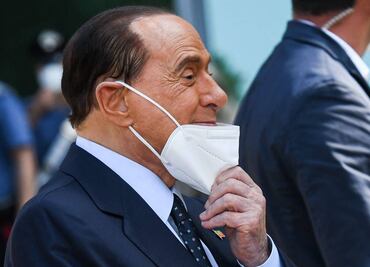 Hospitalizan a Silvio Berlusconi por secuelas del Covid-19