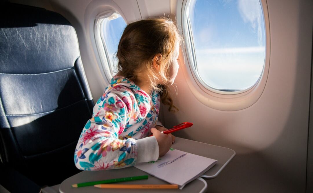 En México, los niños pagan boleto a partir de los 2 años. Foto: iStock