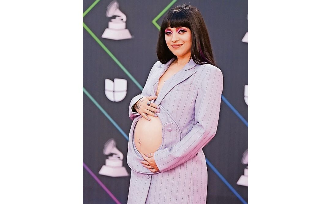 En agosto pasado, durante su gira por Estados Unidos, Mon Laferte dio a conocer que estaba embarazada.