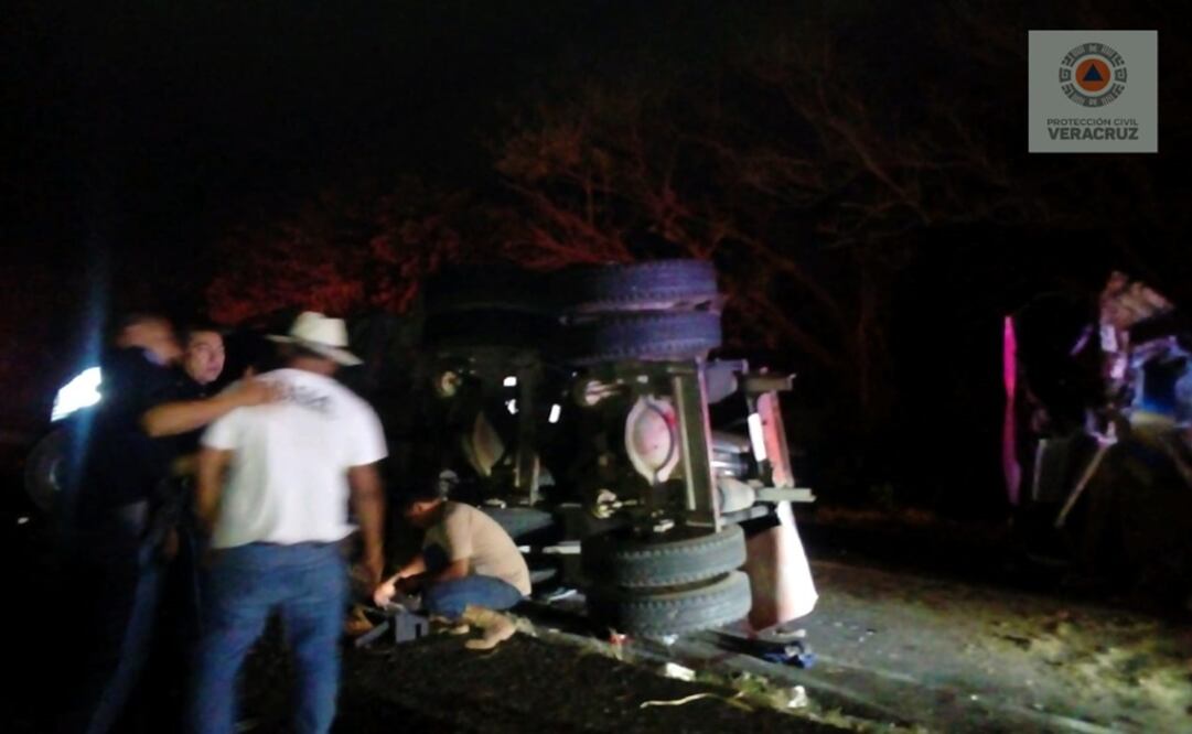 En esa zona volcó un tráiler de caja seca que transportaba a los migrantes originarios de Honduras y El Salvador. Foto: Especial