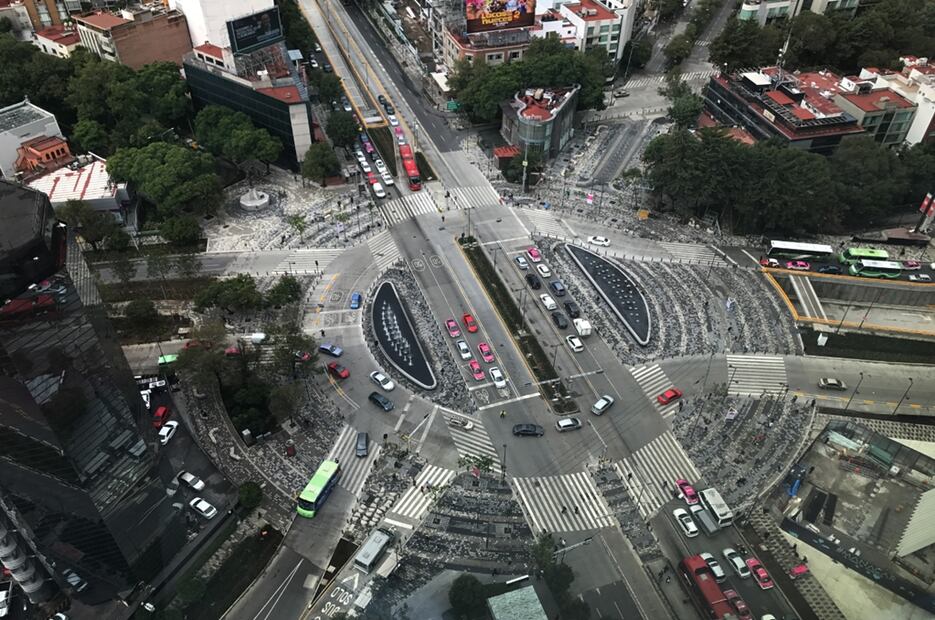 Las obras duraron dos años en construcción e incluyen un parque lineal sobre Mixcoac y una glorieta peatonal, ciclista y vial en el cruce de Insurgentes y Mixcoac. Foto: Cuartoscuro.com