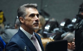 Sergio Mayer regresa a San Lázaro; ofrece disculpa por abandonar su curul y no descarta volver a pedir licencia
