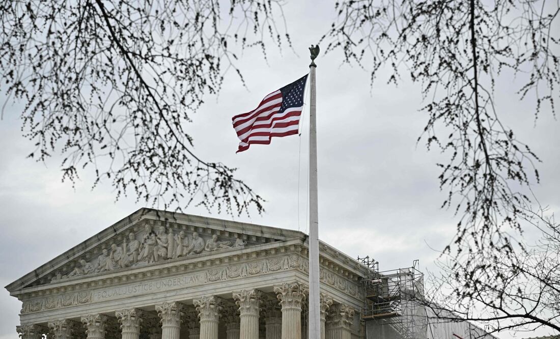 La decisión del tribunal de mayoría conservadora se destaca además en el contexto de las virulentas críticas del mandatario al Presidente de la Reserva Federal. Foto: AFP/Archivo