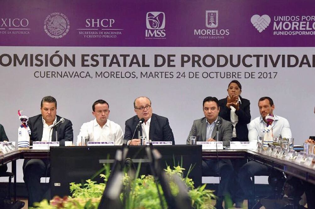 El gobernador Graco Ramírez asegura que el nuevo sistema de apertura rápida de empresas y los cambios a reglamentos atraen al empresariado (ESPECIAL)