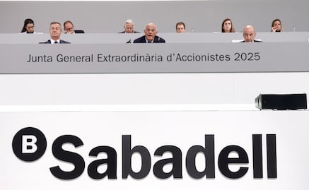 Banco Sabadell rechaza la OPA mejorada de su rival BBVA