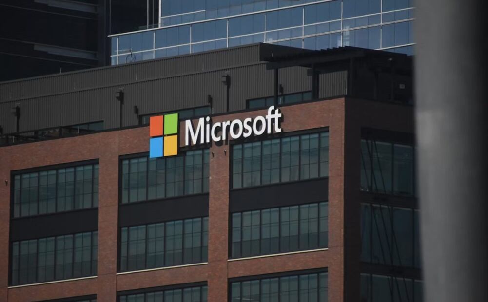 Microsoft se suma a la carrera por la superinteligencia artificial. Imagen: Unsplash