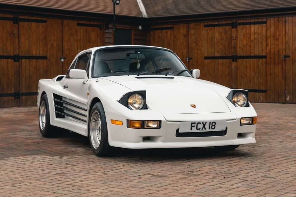 El extraño y muy exclusivo Porsche que quería parecer un Ferrari Testarossa