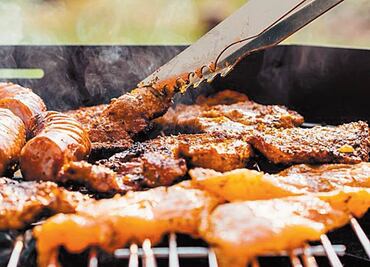 Carne, papas y alimentos al carbón o tostados aumentan riesgo de cáncer, alerta Profeco