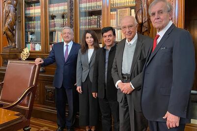 En marcha, proyecto de AMLO para una Constitución Moral