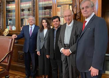 En marcha, proyecto de AMLO para una Constitución Moral