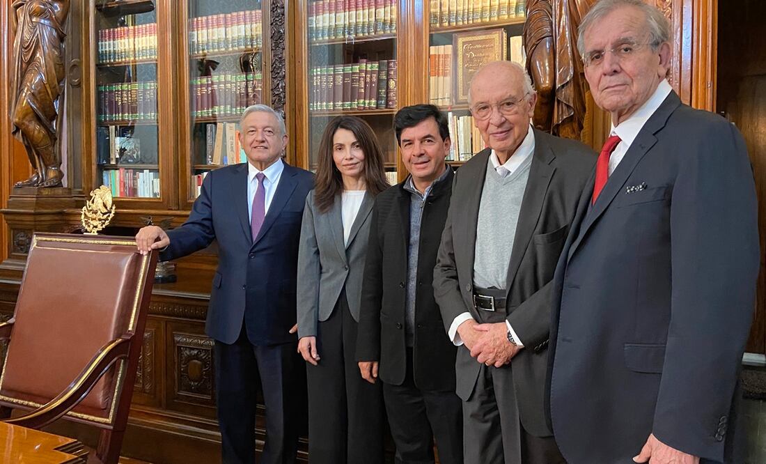 Equipo de la constitución moral de AMLO. Especial