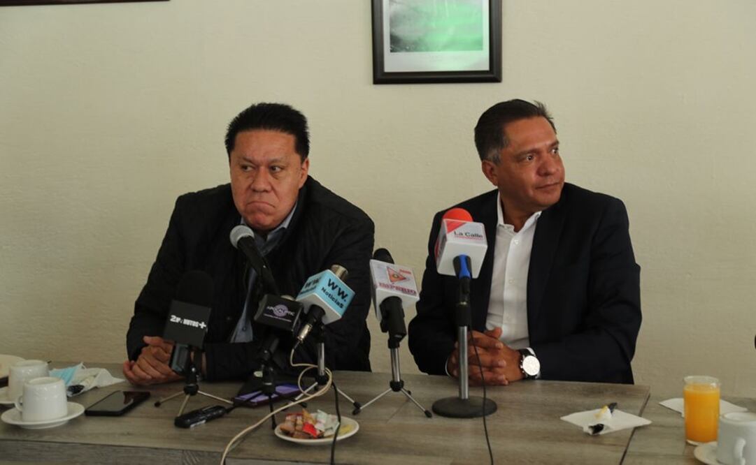 Ricardo Moreno, senador con licencia y Emilio Ulloa, consejero nacional. Foto: Jorge Alvarado 