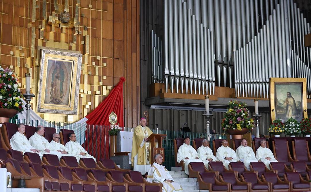 Este domingo 24 de noviembre se llevó a cabo la misa por la paz y la justicia en México, la homilía se llevó a cabo en la Basílica de Guadalupe y fue encabezada por el obispo Francisco Javier Acero Pérez. Foto: Diego Simón / EL UNIVERSAL