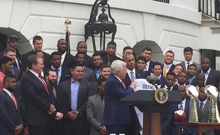 NFL: Obama recibe y bromea con los Patriots