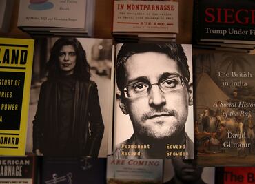 Publican 24 editoriales memorias de uno de los hombres más buscados del mundo