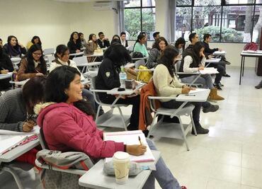 SEP idealiza a guerrillas en libros para docentes