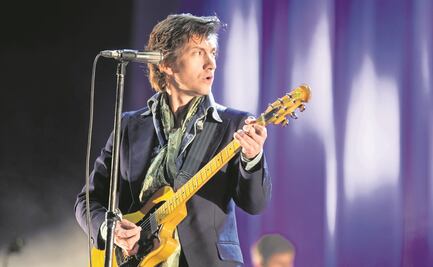 Arctic Monkeys coronan reencuentro rockero de ensueño