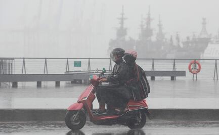 Tifón Chanthu golpea el este de Taiwán y se encamina a China