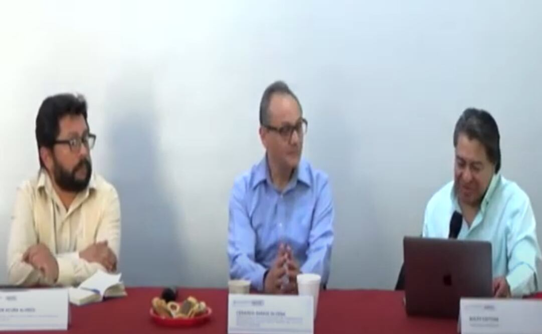 (De izq. a der.) Víctor Acuña Alonzo del ENAH, Gerardo Ramos Olvera del ENCRyM y Bolfy Cottom durante el conversatorio “Grandes Problemas en la Cultura y el Patrimonio Cultural”. Foto: Captura de pantalla.