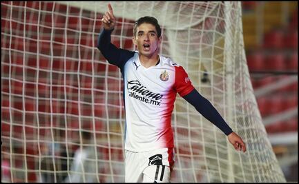 Chivas sólo gana, si le expulsan a un rival en el Guardianes 2020