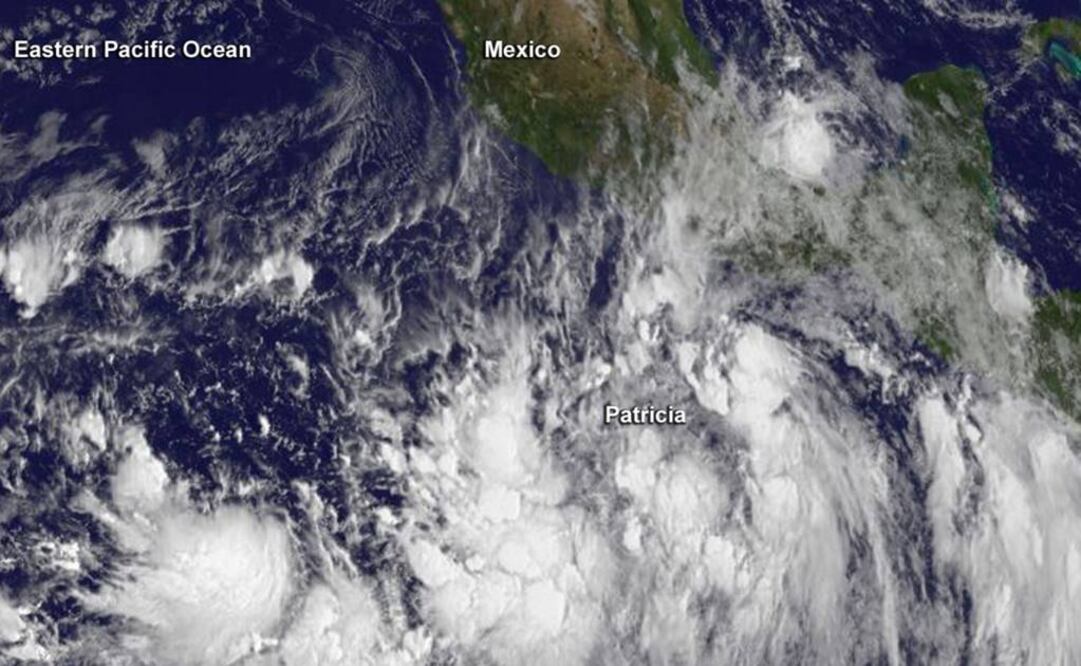 Fenómenos meteorológicos que liberan hasta 600 billones de watts. Foto: NASA