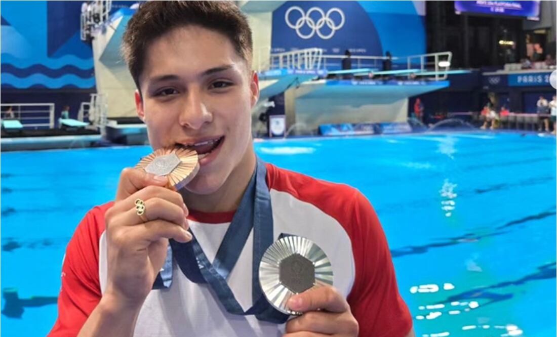 FOTO: osmardiver05 - Osmar Olvera con las medallas de París 2024