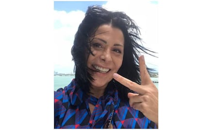 Así se ve Alejandra Guzmán en bikini a los 50 años