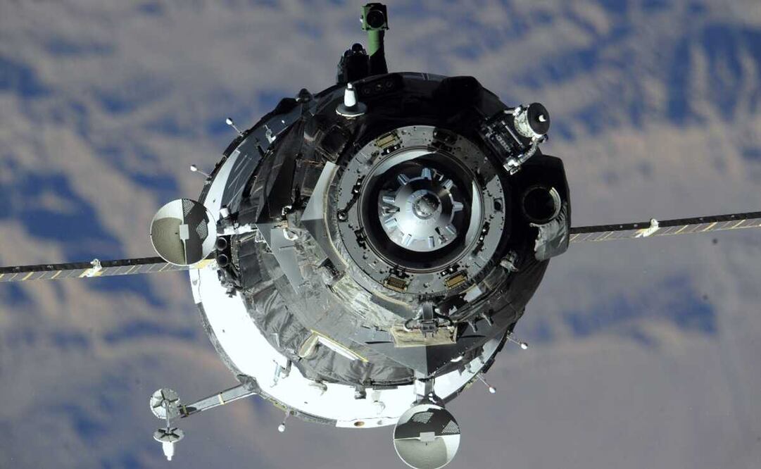 La nave rusa Soyuz TMA-03M acercándose a la Estación Espacial Internacional en 2011. Foto: EFE/ El Universal, archivo