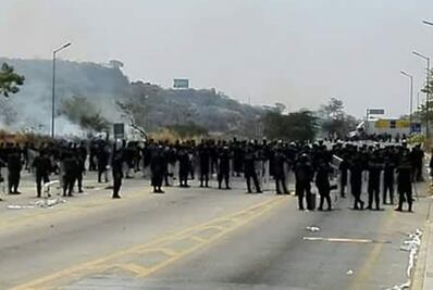 Chocan pobladores de Chanal con policías en Chiapas