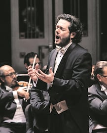 Arturo Chacón celebra 15 años de trayectoria en Bellas Artes