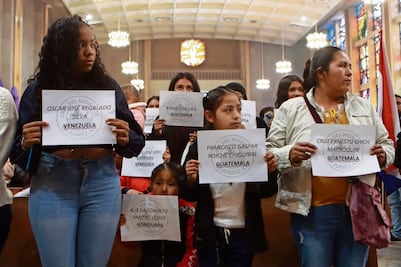 Ofician misa por los 40 fallecidos en incendio