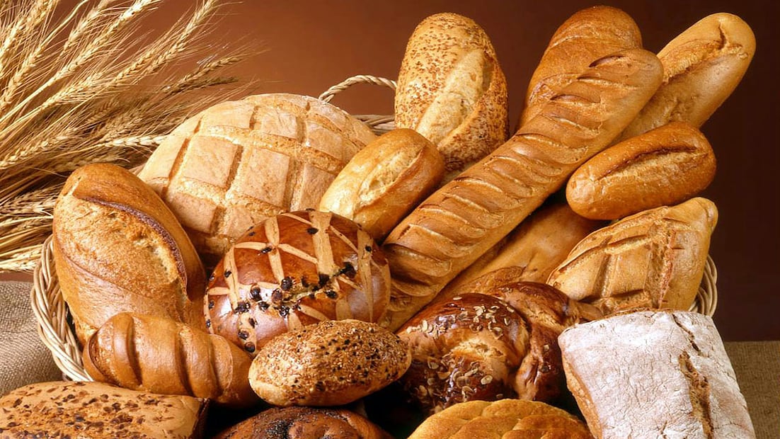 Debes acompañar el pan con proteínas y grasas saludables para mejorar su valor nutricional. Foto: Unsplash