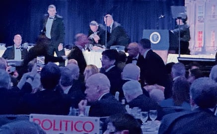 Trump libra incidente de tiroteo en EU