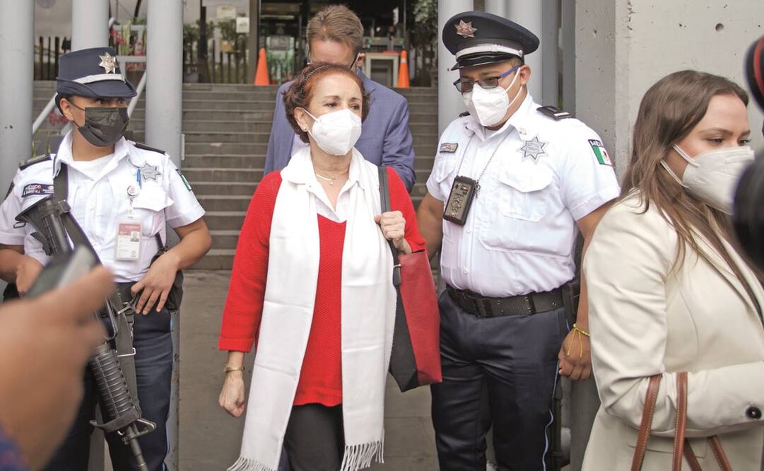 La investigadora Patricia Zúñiga, exsecretaria y fundadora del Foro Consultivo de Ciencia y Tecnología del Conacyt, acudió ayer a la Fiscalía General de la República a declarar. Foto: Germán Espinosa/ EL UNIVERSAL.