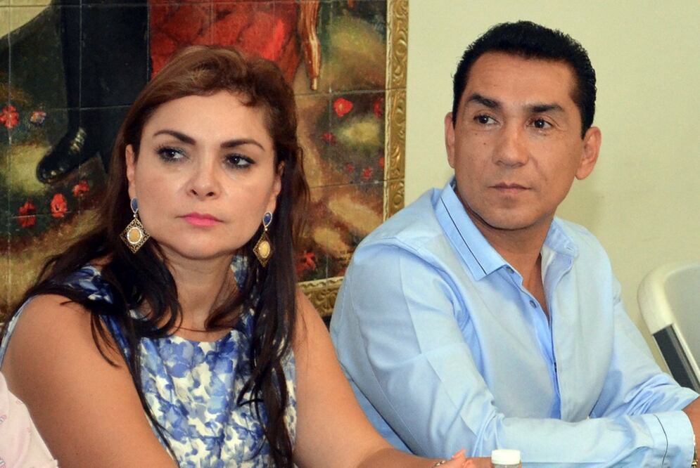 El ex alcalde de Iguala y su esposa ofrecieron al agente medio millón de pesos y un coche Mercedes-Benz (ARCHIVO. EL UNIVERSAL)