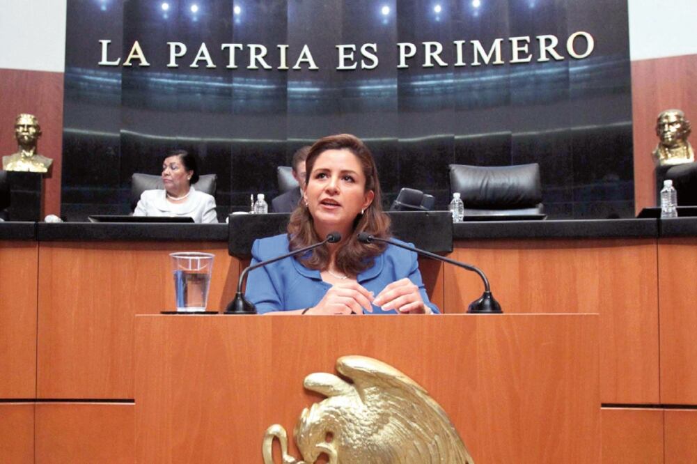 En espera. Martha Tagle asegura que la revocación de mandato era un tema pendiente en el Senado que los priístas frenaron. (ARCHIVO EL UNIVERSAL)