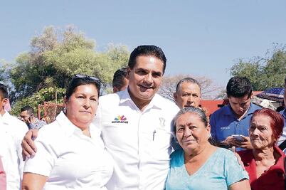 Aureoles propone a alcaldes apoyar a migrantes