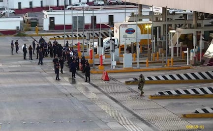 Cese de cinco agentes aduanales provoca bloqueo en Puerto de Manzanillo; son acusados de corrupción