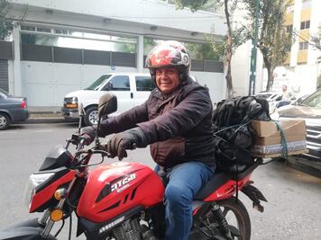 "No se vale que roben", dice vendedor sobre dinero lavado del huachicol