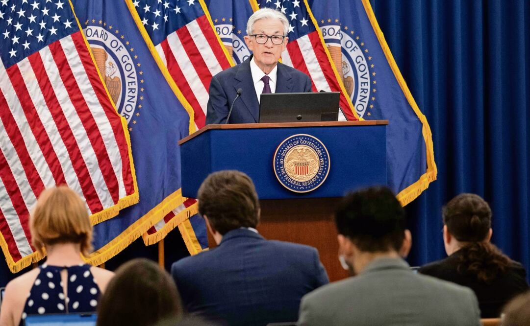 Jerome Powell, presidente de la Fed consideró que es “difícil saber con confianza cómo deberíamos reaccionar hasta que veamos realmente el impacto de los efectos” de la política arancelaria del gobierno de Trump. Foto: AFP/Archivo