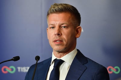 Péter Magyar gana elecciones en Hungría; pone fin a 16 años de Viktor Orbán