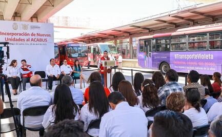 Suman ya 90 unidades del Acabús para atender a más de 60 mil personas en Acapulco