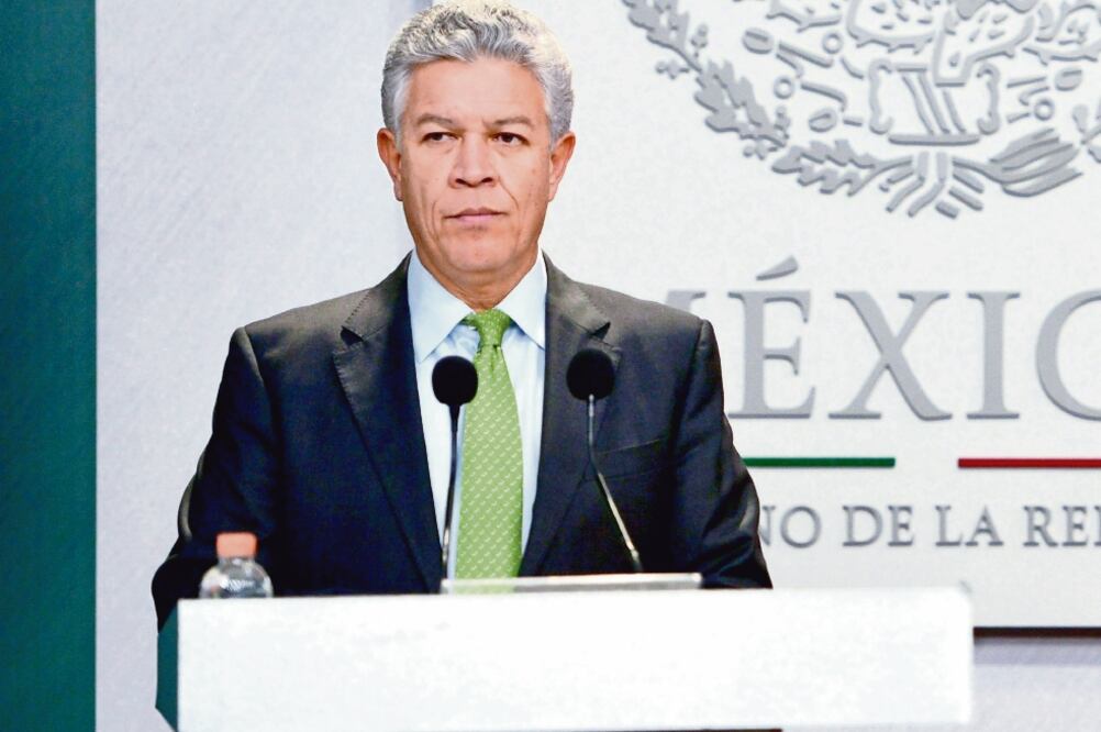 David Penchyna, director general del Infonavit, ayer en la conferencia de prensa en que explicó los mecanismos y los requisitos que deben cubrir los trabajadores para acceder a los nuevos productos del instituto (PRESIDENCIA)