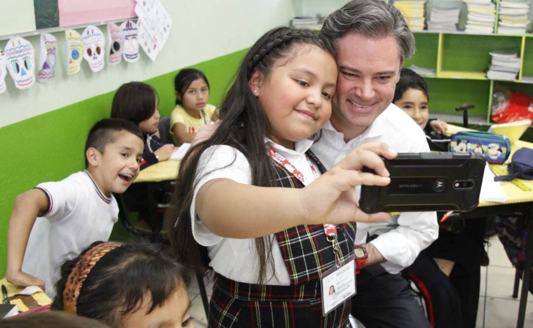 La SEP detalló que el encuentro se dio pasado mediodía, en la Escuela Primaria Club de Leones de la Villa No. 2 donde estudia la menor. / Cortesía SEP