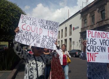 “Queremos respirar”: Protestan en Querétaro contra vacunas antiCovid-19 y uso de cubrebocas