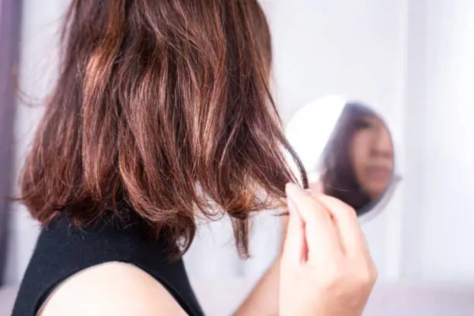 Si abusas del spray de sal de mar, te podrías ocasionar cabello áspero, quebradizo y opaco. Foto: Unsplash