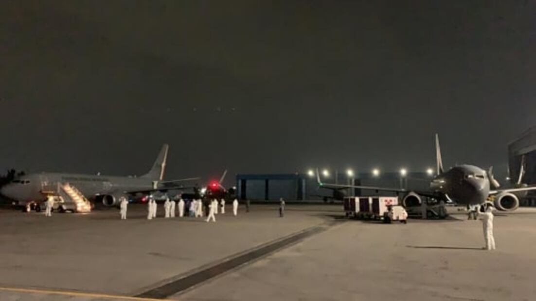 Llegan a México 280 connacionales repatriados desde Argentina