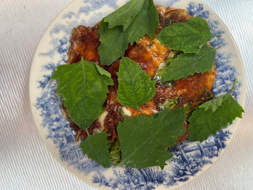 Costra de quelites del restaurante Coyota. Foto: Diana Feito/EL UNIVERSAL